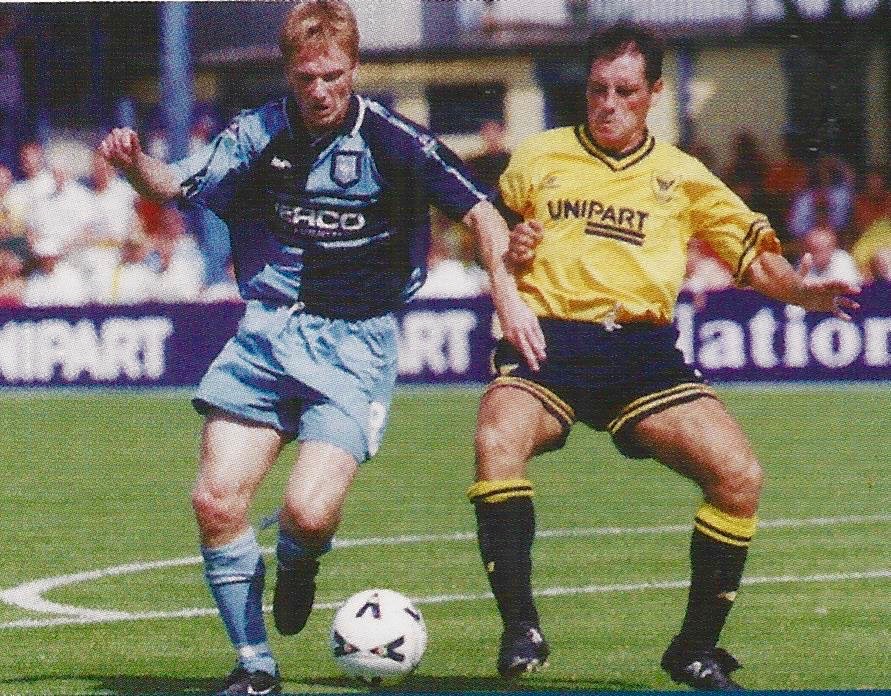 1999 09 04 Oxford Utd NL2 A 01 Andy Baird