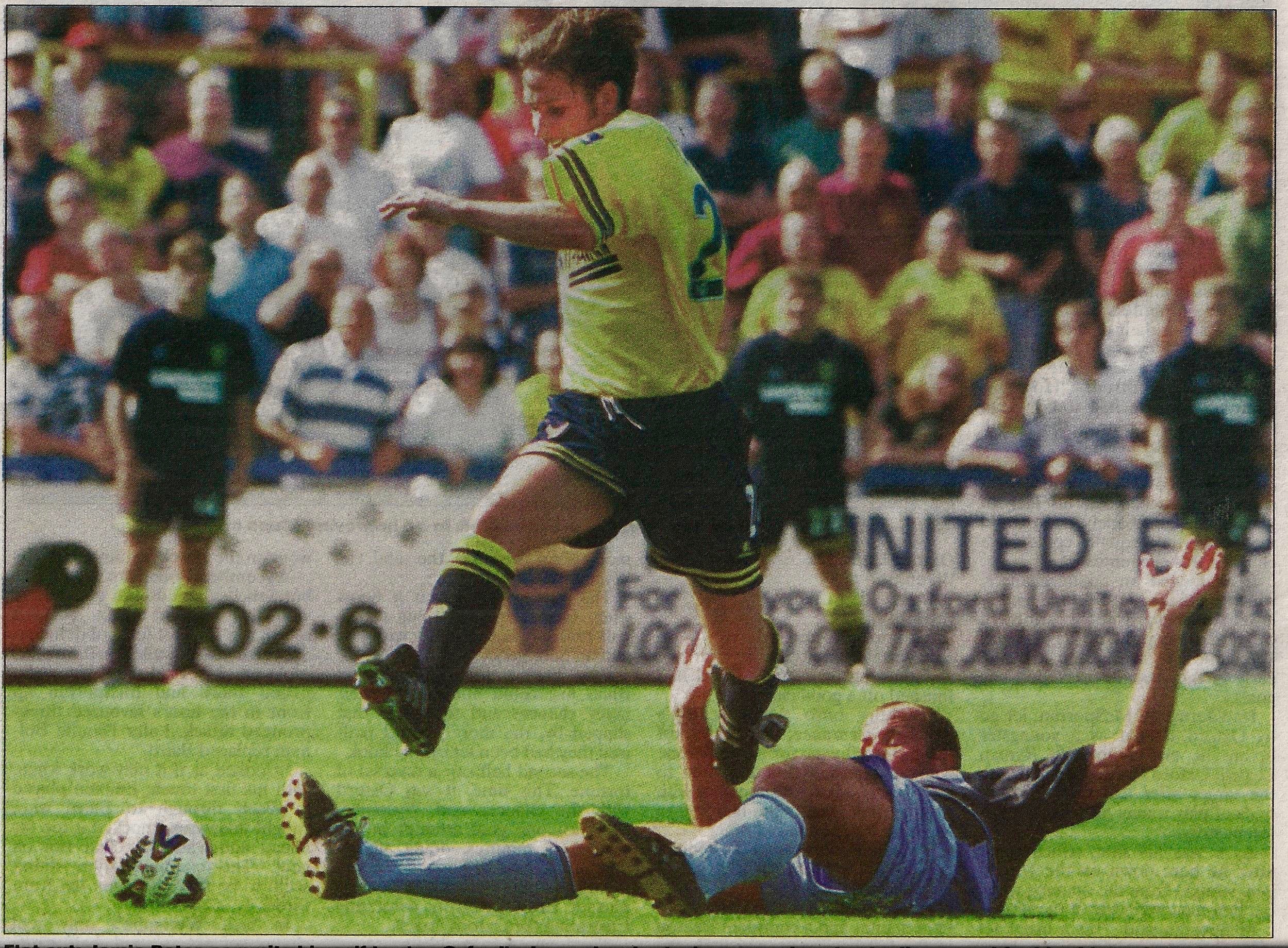 1999 09 04 Oxford Utd NL2 A 04 Jamie Bates+James Lambert