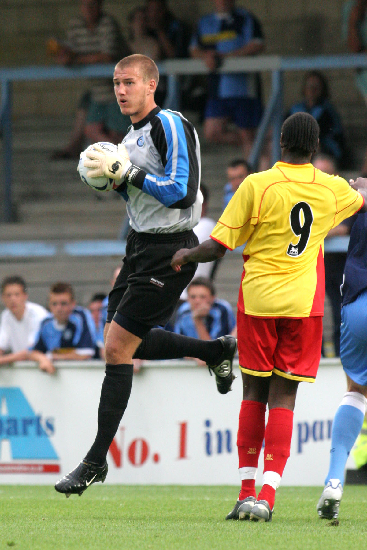 2006 07 26 Watford FR H 089 Adam Legzding
