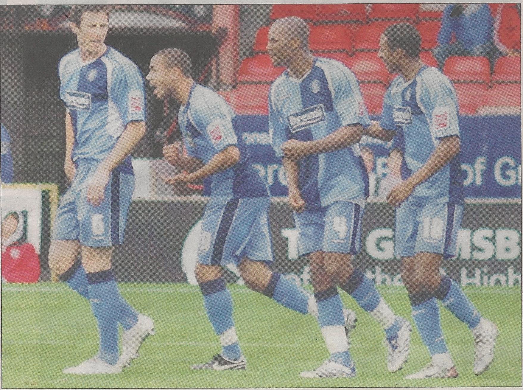 2008 10 11 Grimsby CCL2 A 02 celebrate