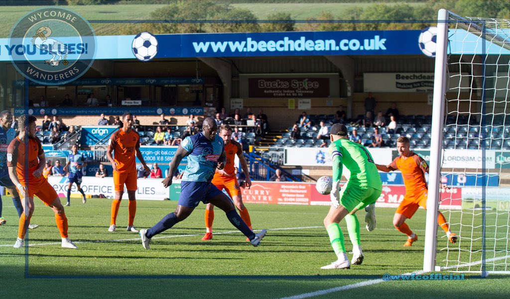 2018 09 29 Southend SBL1 H 57 WW goal2 Adebayo Akinfenwa