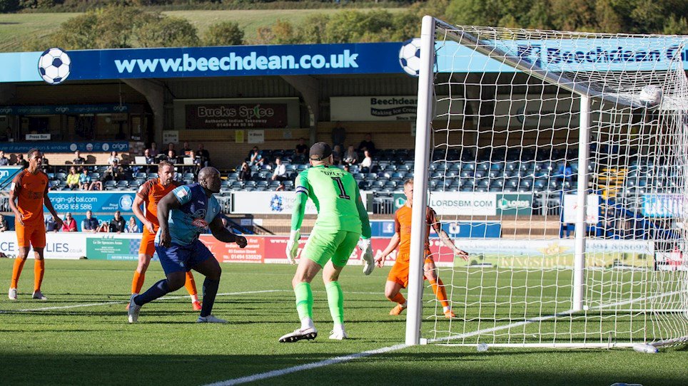 2018 09 29 Southend SBL1 H 58 WW goal2 Adebayo Akinfenwa