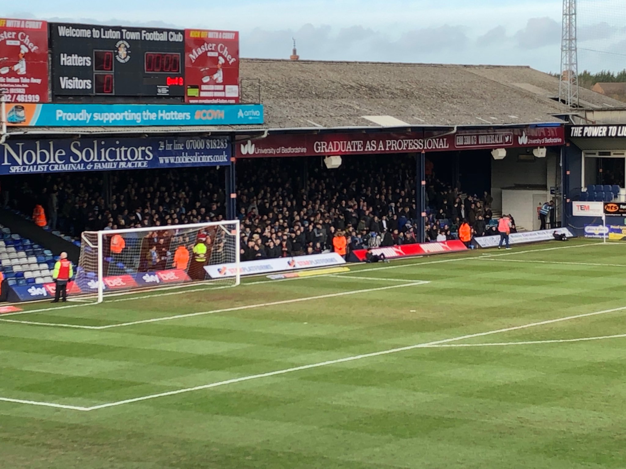 2019 02 09 Luton Town SBL1 A 05 WW Fans