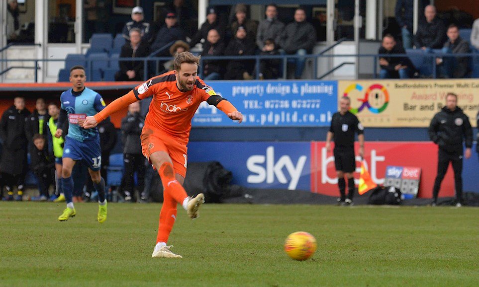 2019 02 09 Luton Town SBL1 A 33 Andrew Shinnie