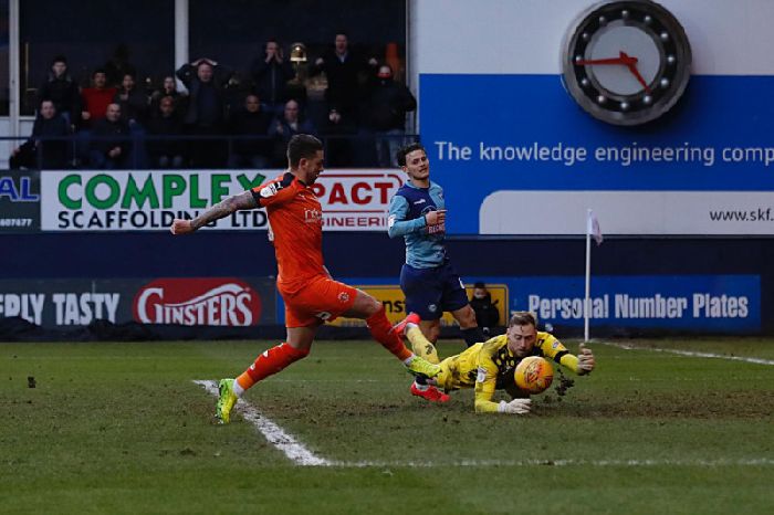 2019 02 09 Luton Town SBL1 A 41 George Moncur LT goal2