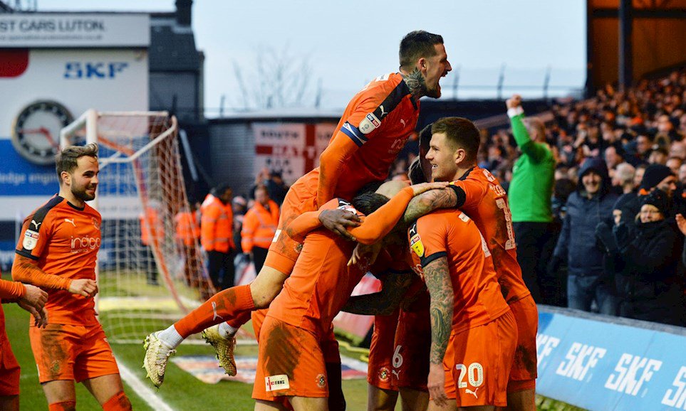 2019 02 09 Luton Town SBL1 A 44 George Moncur LT goal2