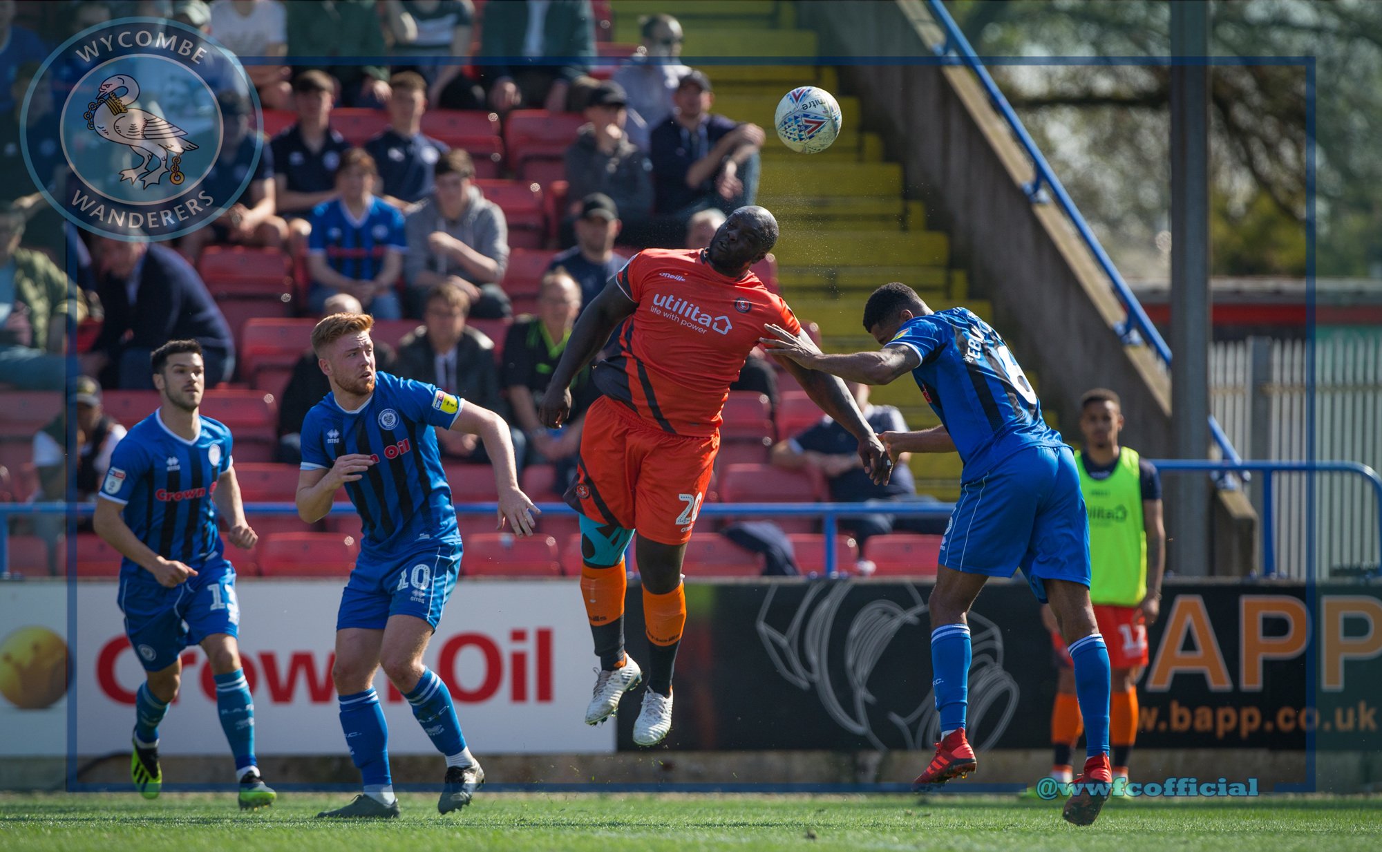 2019 04 19 Rochdale SBL1 A 26 Adebayo Akinfenwa+Ethan Ebanks-Landell