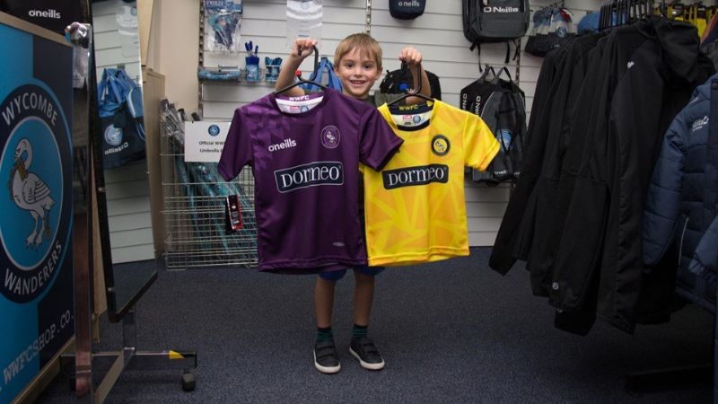 2019 08 03 Bolton SBL1 H 009 Club Shop