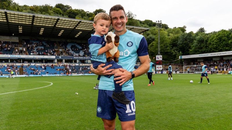 2019 08 03 Bolton SBL1 H 014 Mascot+Matt Bloomfield