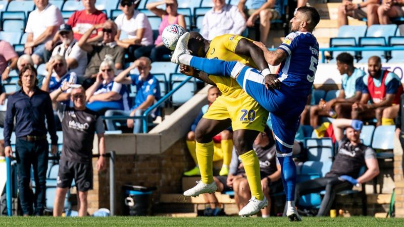 2019 09 14 Gillingham SBL1 A 28 Adebayo Akinfenwa+Max Ehmer