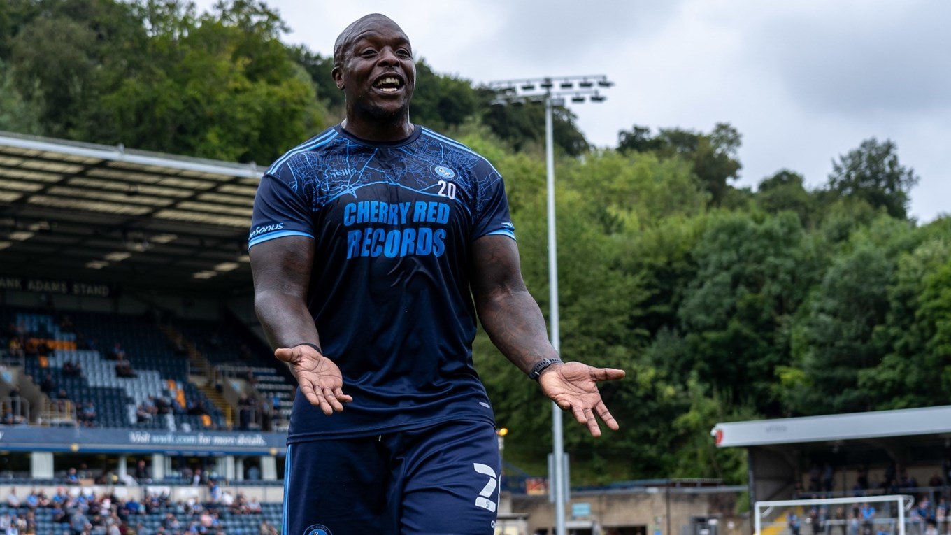 2021 08 21 Lincoln SBL1 H P19 Pre Match Adebayo Akinfenwa