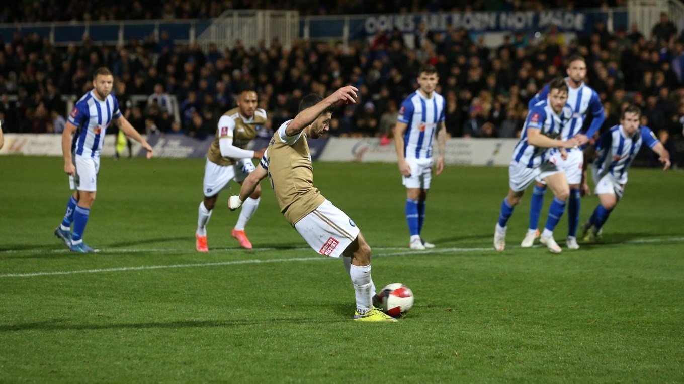 2021 11 06 Hartlepool FAC1 A 73 ww goal2 Joe Jacobson penalty
