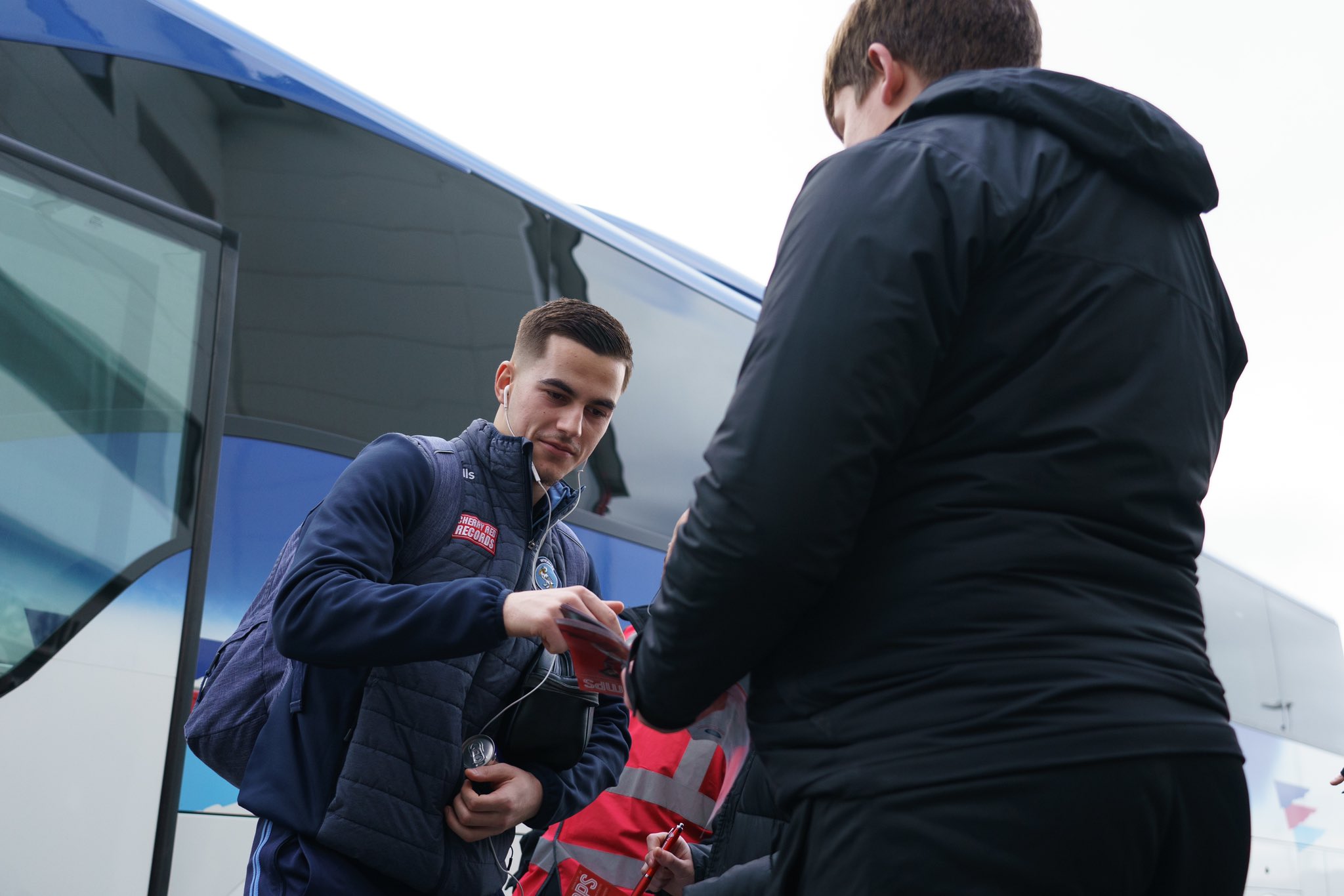 2022 01 22 Morecambe SBL1 A P24 Players Arrive Anis Mehmeti