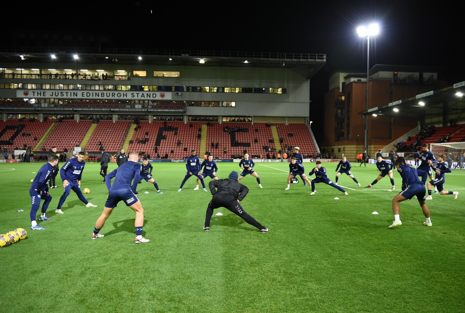 2023 12 29 Leyton Orient SBL1 A P41 warmup