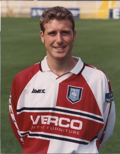 Rogers Mark 2000 03 red